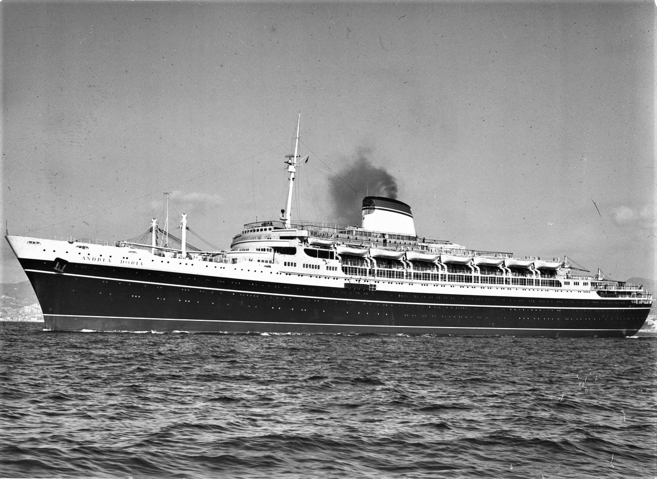 T\n Andrea Doria in navigazione