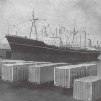 La turbonave "Maria Costa" fotografata nel porto di New York